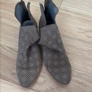 Dolce Vita Tommie ankle boot, size 8.5, taupe